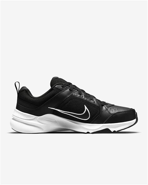 nike everyday trainer|nike defy all day price.